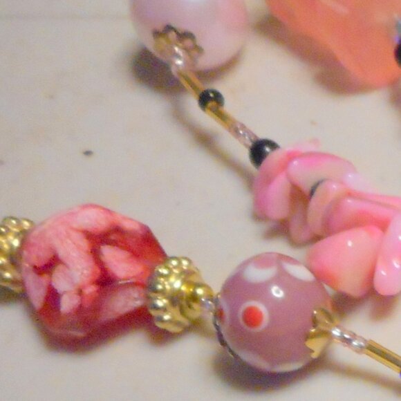 HandCrafted Long Necklace over 25"  ...… pinks - Picture 6 of 7